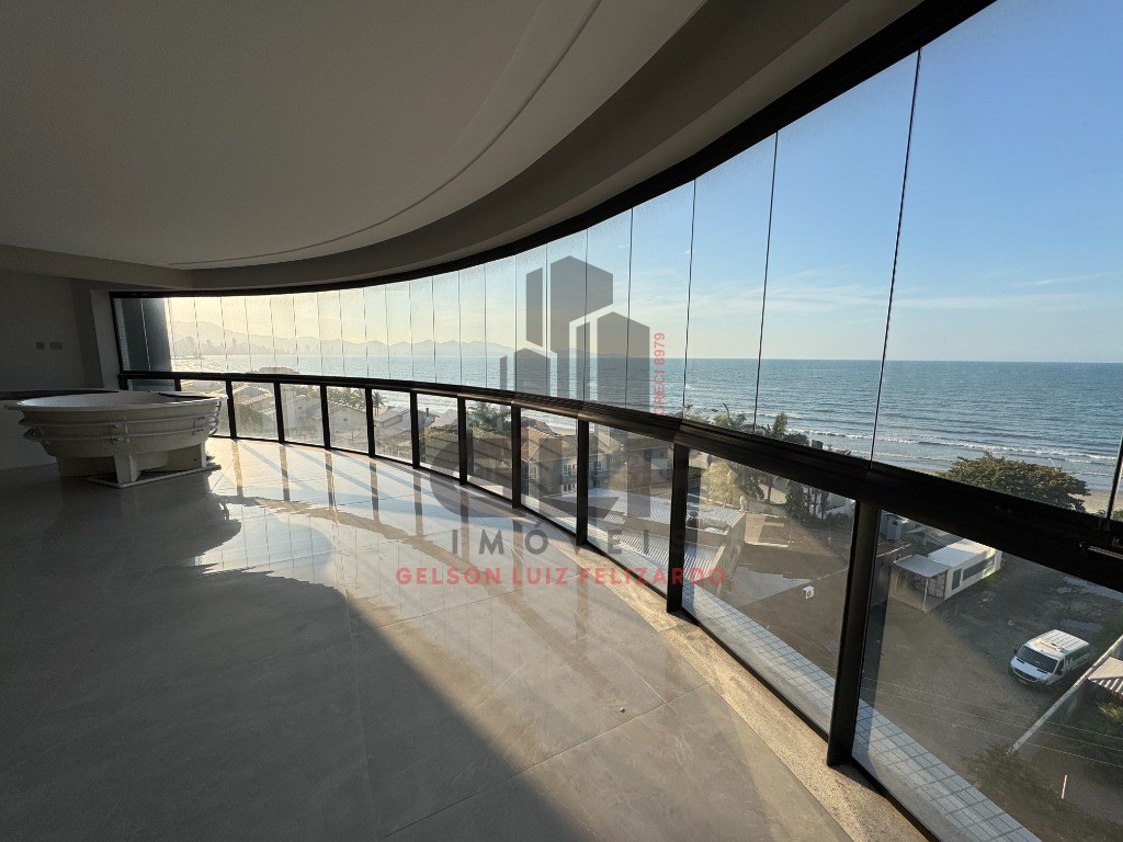 Apartamento Pronto Frente Mar em Porto Belo/SC no bairro Balneário Perequê, 4 suítes sendo 01 master e 3 Vagas de garagem. Bem localizado. Investir
