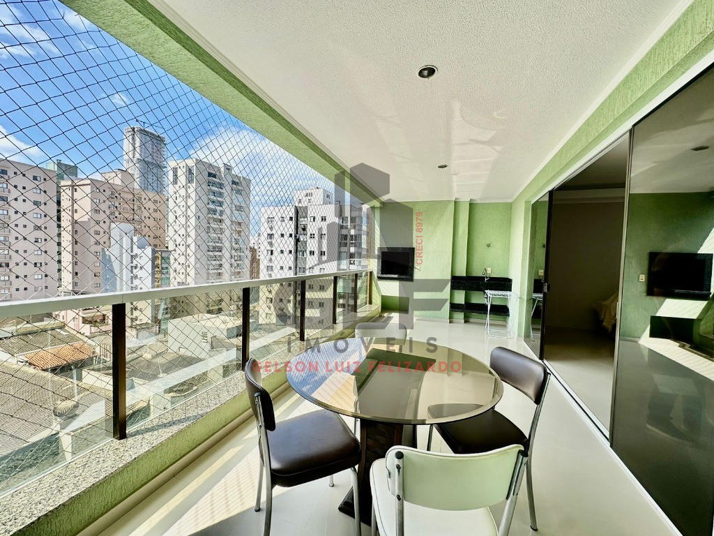 Apartamento Pronto de Alto Padrão em Itapema/SC, bairro Meia praia, com 4Suítes e Vaga Dupla de Garagem. 224m². Localização Privilegiada a 200m do mar
