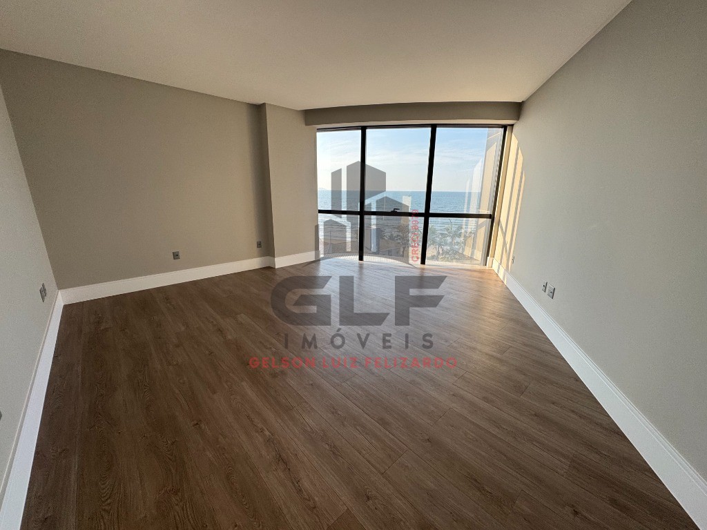 Apartamento Pronto Frente Mar em Porto Belo/SC no bairro Balneário Perequê, 4 suítes sendo 01 master e 3 Vagas de garagem. Bem localizado. Investir