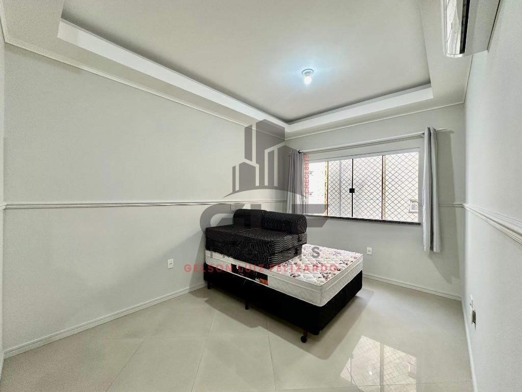 Apartamento Pronto de Alto Padrão em Itapema/SC, bairro Meia praia, com 4Suítes e Vaga Dupla de Garagem. 224m². Localização Privilegiada a 200m do mar