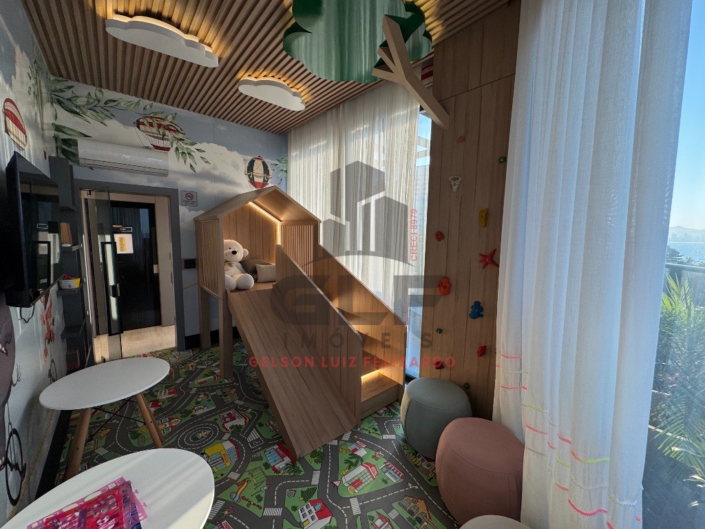 Apartamento Pronto Frente Mar em Porto Belo/SC no bairro Balneário Perequê, 4 suítes sendo 01 master e 3 Vagas de garagem. Bem localizado. Investir