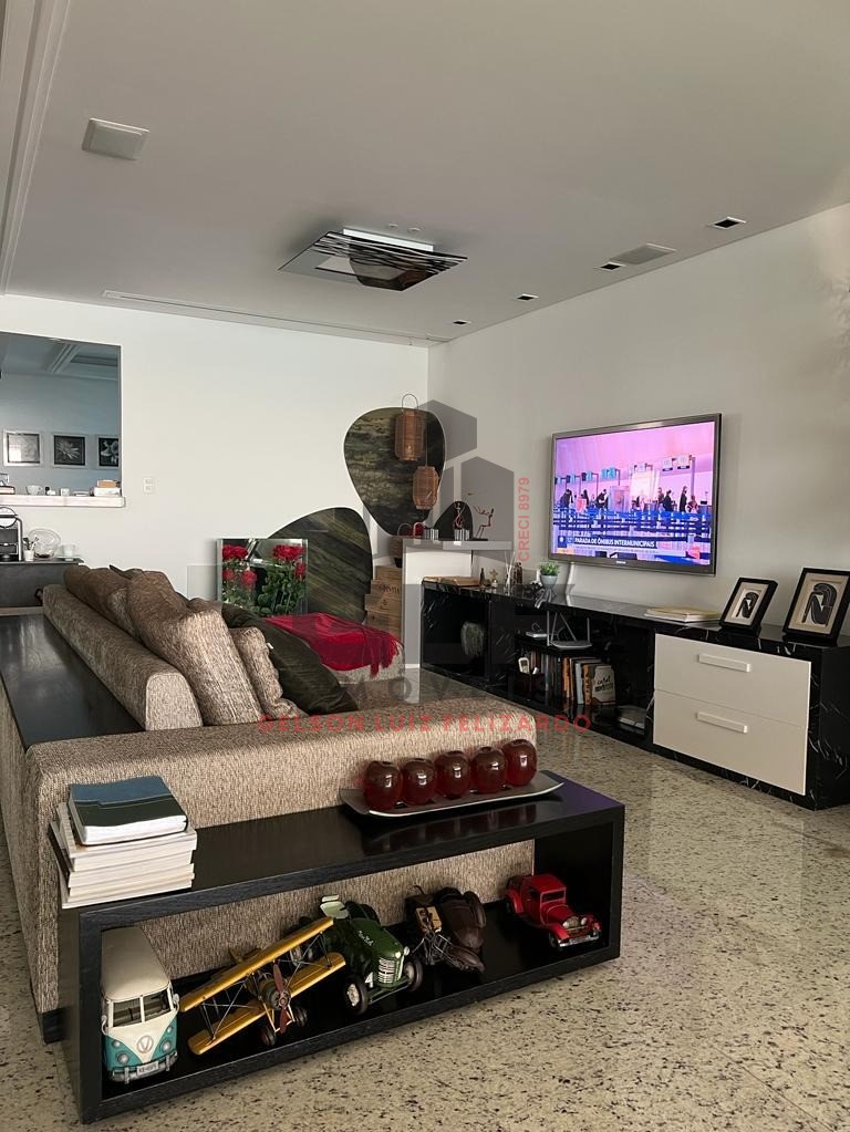 Apartamento Pronto de Alto Padrão na cidade de Itapema/SC no bairro Centro com 4Suítes e 2Vagas de Garagem. Localização Privilegiada em Frente ao Mar!