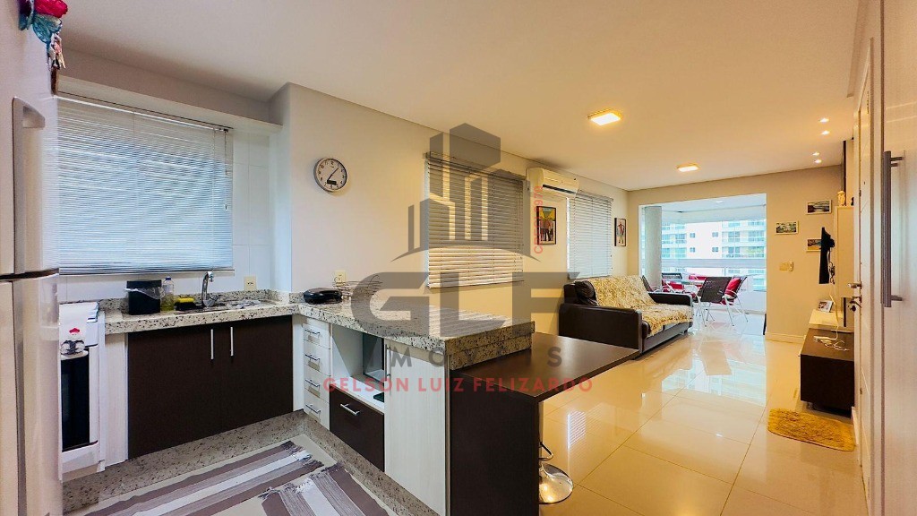 Apartamento Pronto de Alto Padrão Quadra Mar na cidade de Itapema/SC, no bairro Meia Praia, com 2 dormitórios sendo 1 Suíte e 2 Vagas de Garagem.
