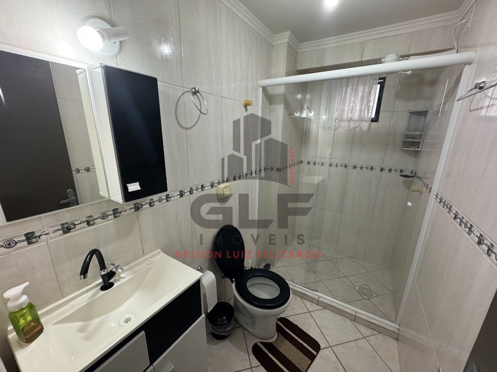 Apartamento Mobilaido Pronto para morar em Itapema/SC no bairro Meia Praia, 80m² com 2 Dormitórios/ 1suíte e 1 Vaga de garagem. Bem localizado.