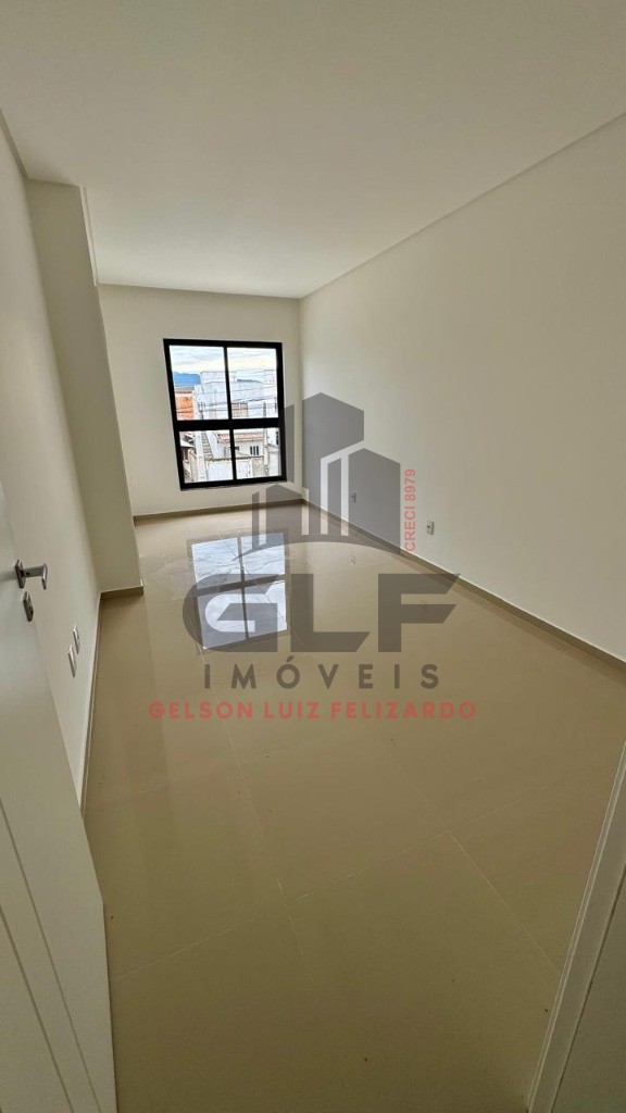 Casa Sobrado Geminado Pronto à venda na cidade de Itapema/SC no bairro Morretes, com 2 Suítes e 2 Vagas de Garagem. Bem Localizado