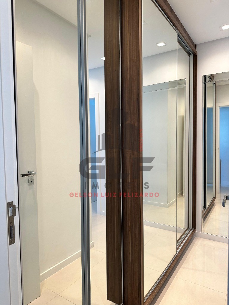 Apartamento Pronto de Luxo Mobiliado na cidade de Itapema/SC no bairro Meia Praia, 4suítes e piscina privativa, com Lazer Completo. Bem localizado