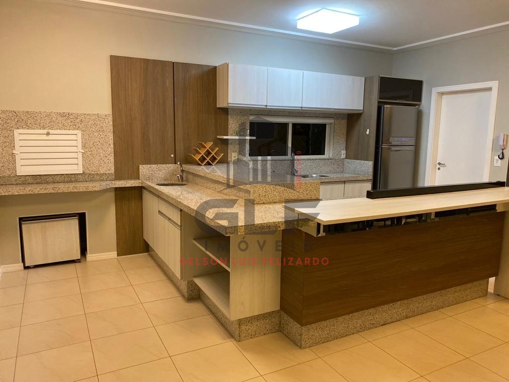 Apto Pronto Para morar em Itapema/SC bairro Meia Praia, com 107m² área privativa, sendo 3 dormitório e 1 suíte, 2 vagas de garagem lado a lado