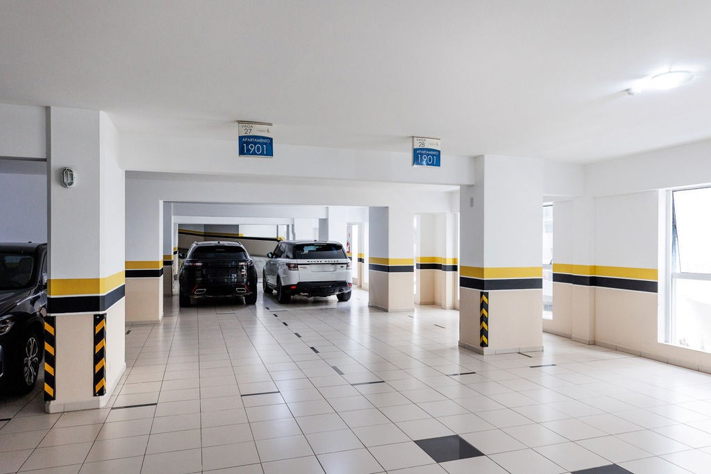 Apto Pronto em Balneário Camboriú, com 252,36m² área privativa sendo, 2 suítes, 2 vagas de garagem