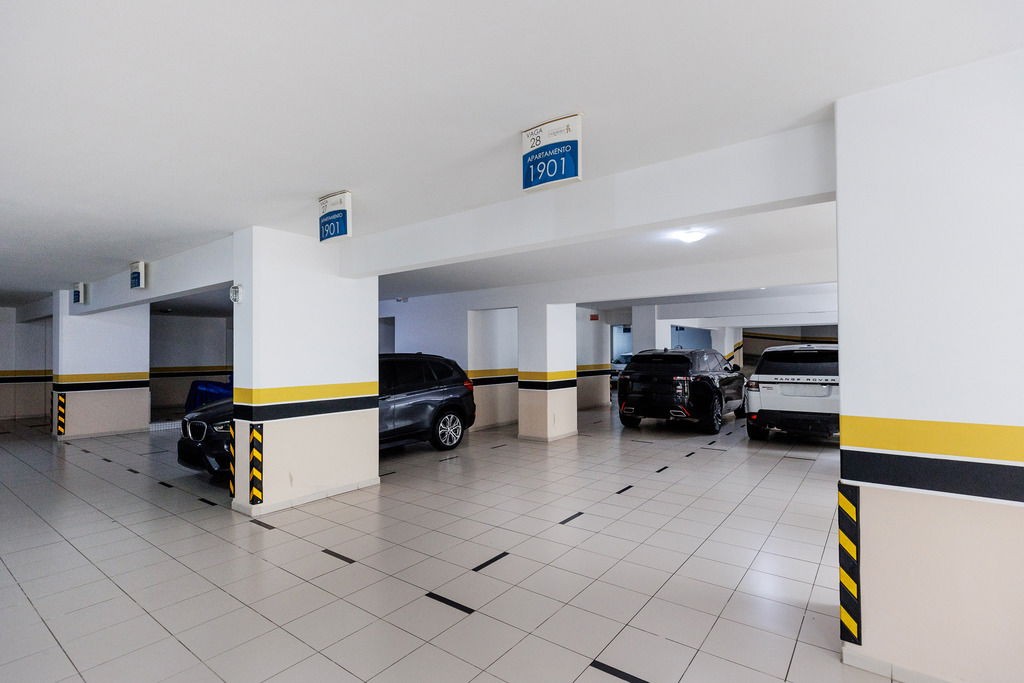 Apto Pronto em Balneário Camboriú, com 252,36m² área privativa sendo, 2 suítes, 2 vagas de garagem