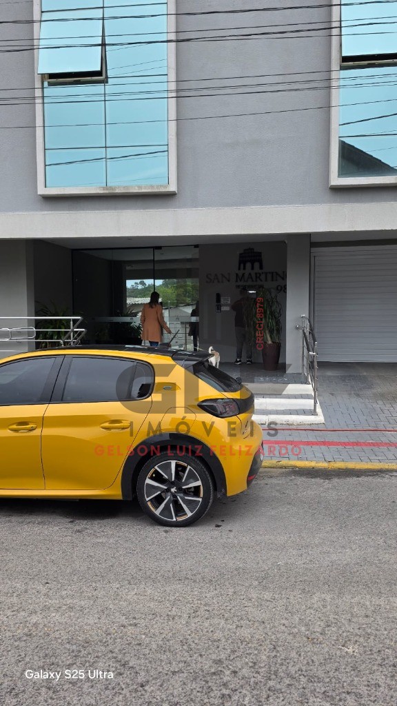 Apto Pronto e Mobiliado em Itapema/SC com 70m² área privativa, com 2 dormitórios sendo 1 suíte, 1 vaga de garagem, área de lazer completa