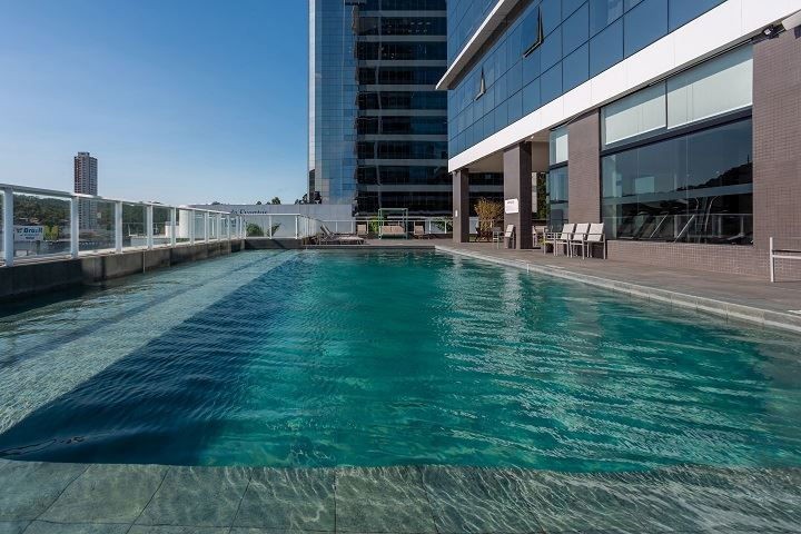 Apto Pronto em Itajaí, com 27,45m² área privativa, sendo 1 suíte, área de lazer completa