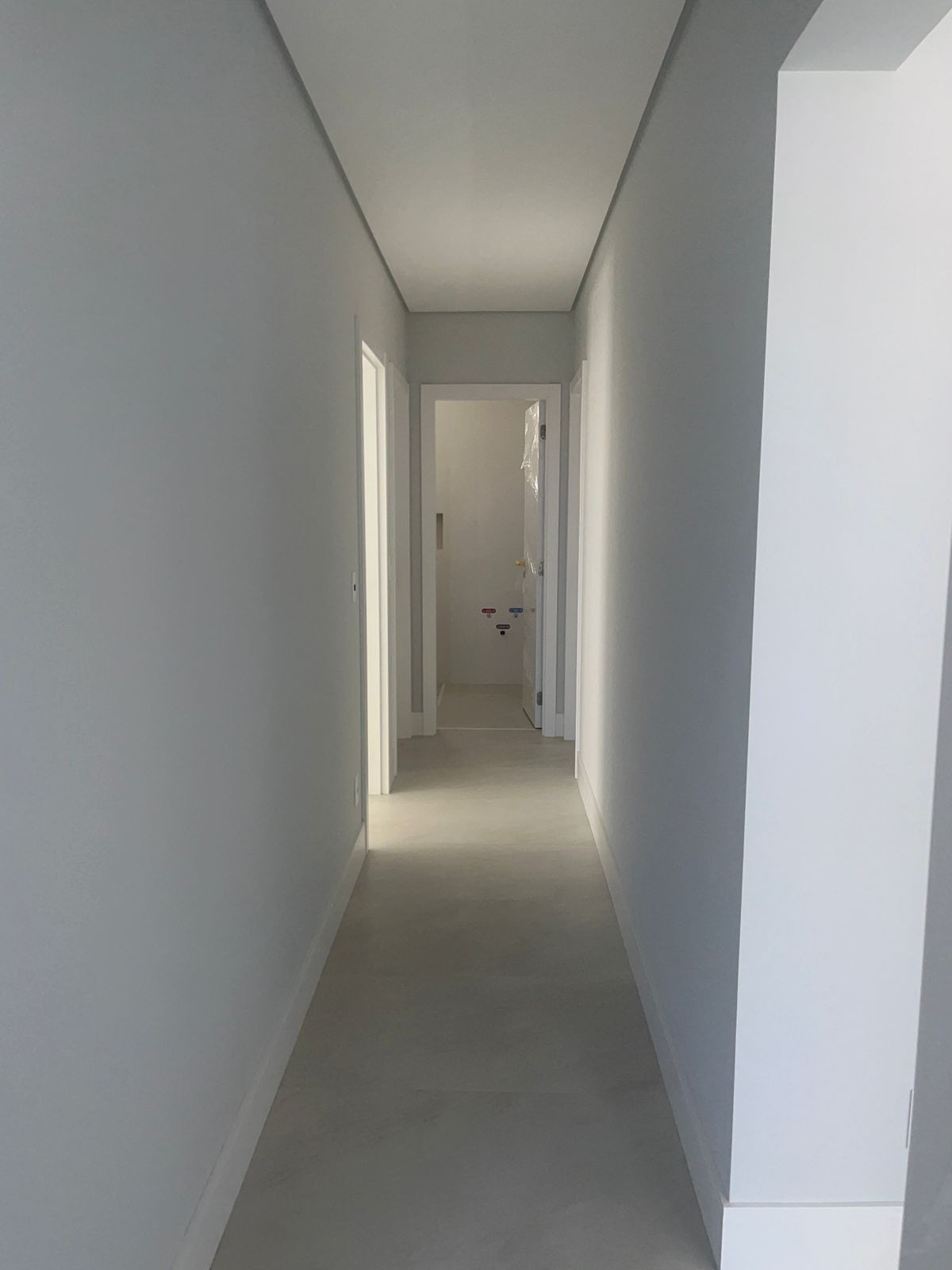 Apto Pronto em balneário Cambiário, com 370,94m² área privativa com 4 dormitórios, sendo 2 suítes, área de lazer completa