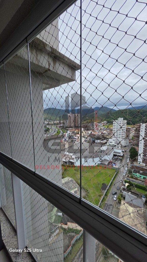 Apto Pronto e Mobiliado em Itapema/SC com 70m² área privativa, com 2 dormitórios sendo 1 suíte, 1 vaga de garagem, área de lazer completa