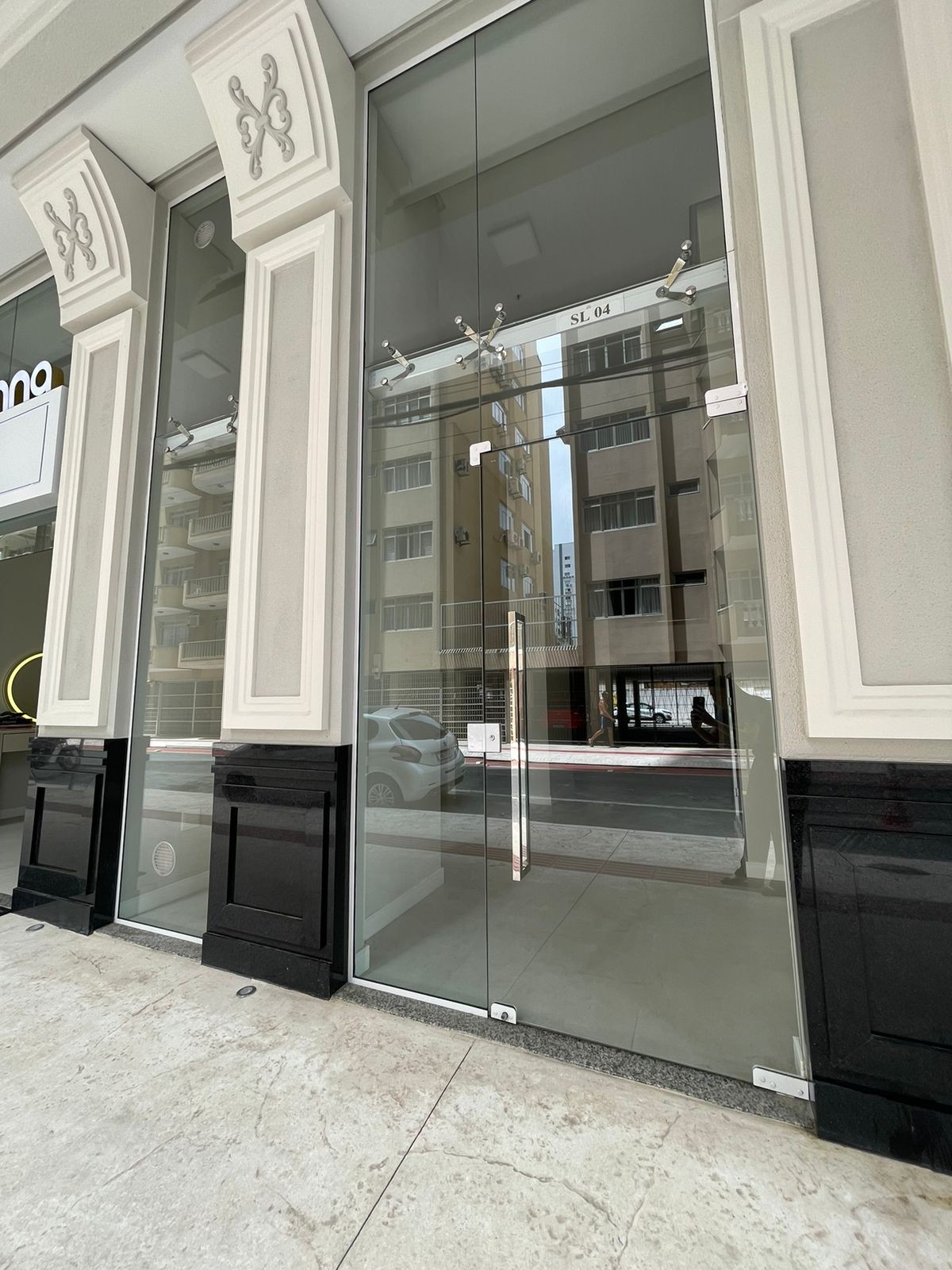 Sala comercial à venda em balneário camboriú-sc, centro: 1 b