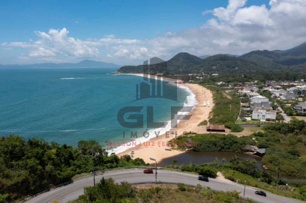 Apto Pronto em Balneário Camboriú, com 298,89m² área privativa, sendo 4 suítes, 3 vagas de garagem, área de lazer completa
