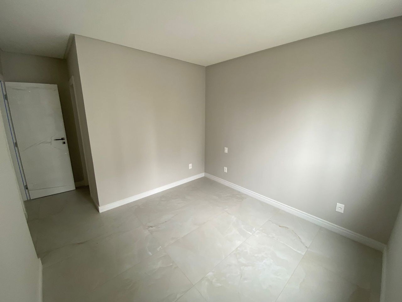 Apto pronto de luxo na cidade de balneário camboriú/sc, no b
