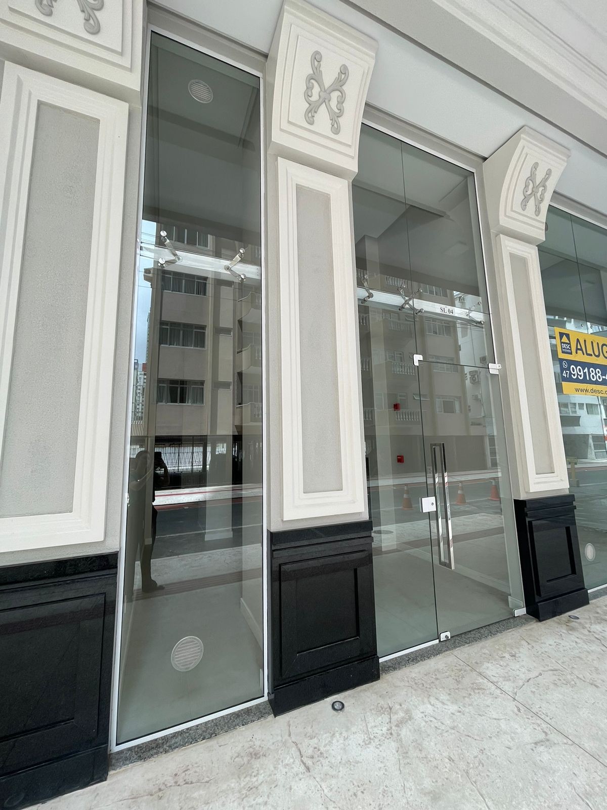 Sala comercial à venda em balneário camboriú-sc, centro: 1 b