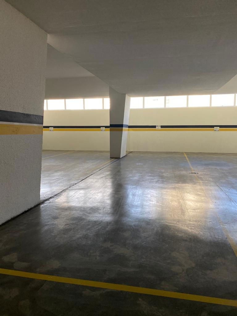 Apto Pronto em Itapema/SC bairro Meia Praia, 142m² área privativa, sendo 3 suítes, 3 vagas de garagem, área de lazer completa