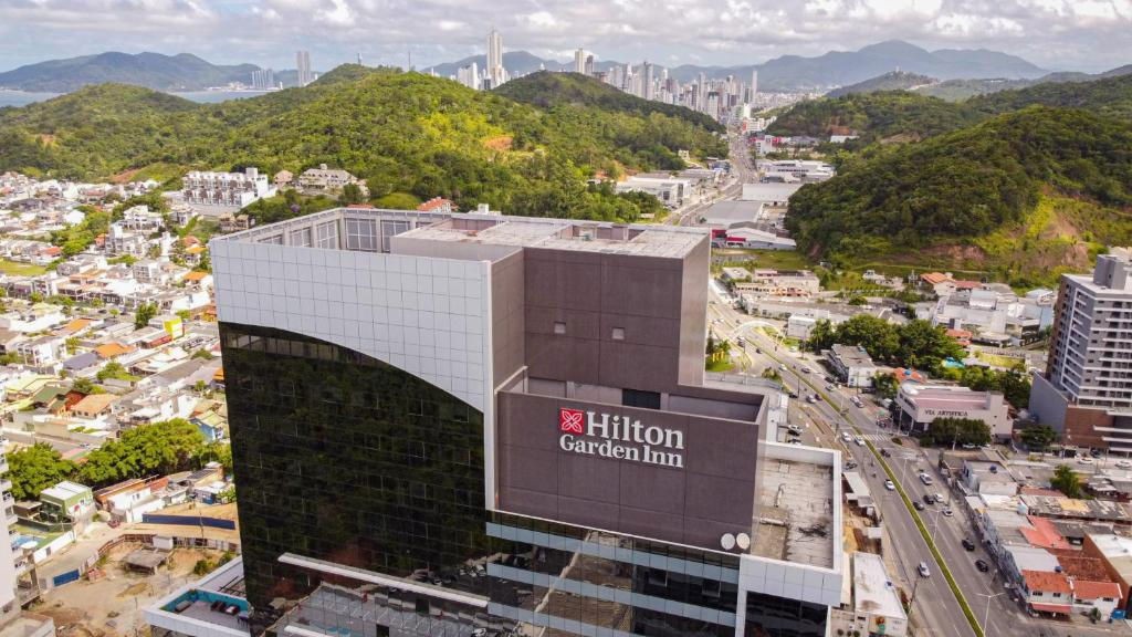 Apto Pronto em Itajaí, com 27,45m² área privativa, sendo 1 suíte, área de lazer completa