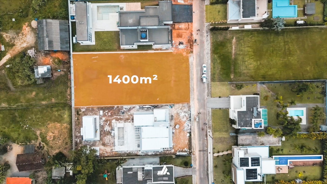 Chácara a venda na cidade de Itapema/SC no bairro Casa Branca, com 2.278 m², Lazer completo. Investimento.