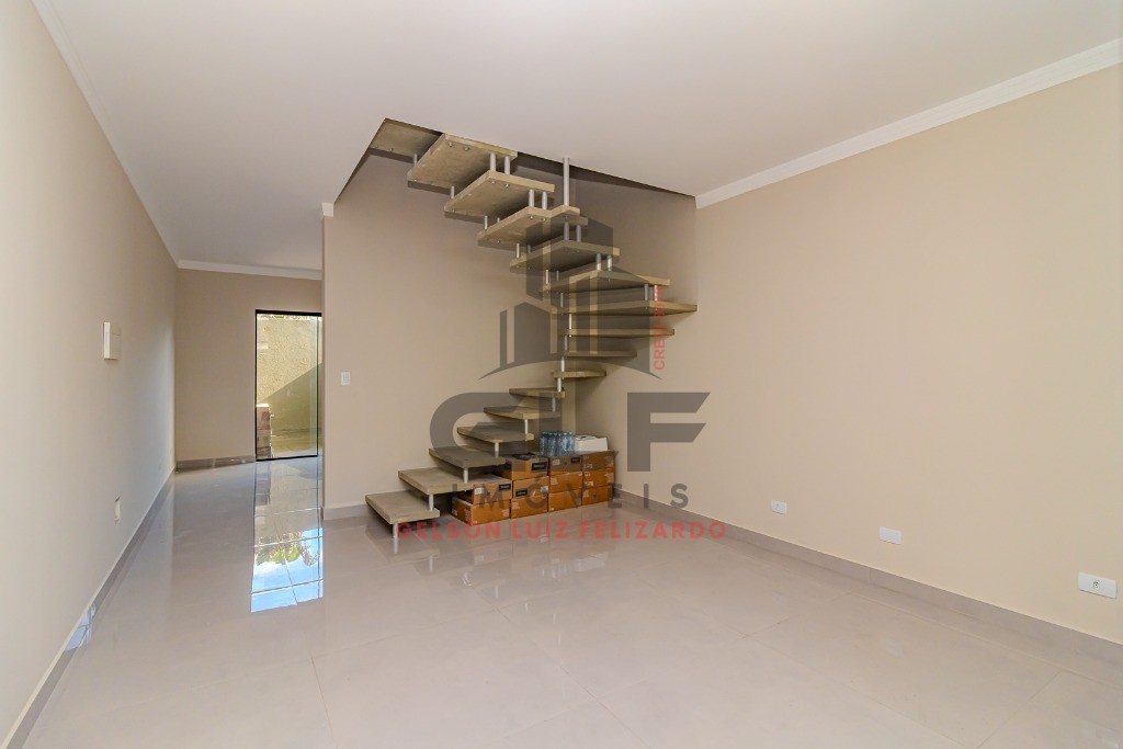 Casa Sobrado Novo em Itapema/SC no Sertão do Trombudo, com 120m², 2 suítes e 1 vaga de garagem. 35m² de terraço
