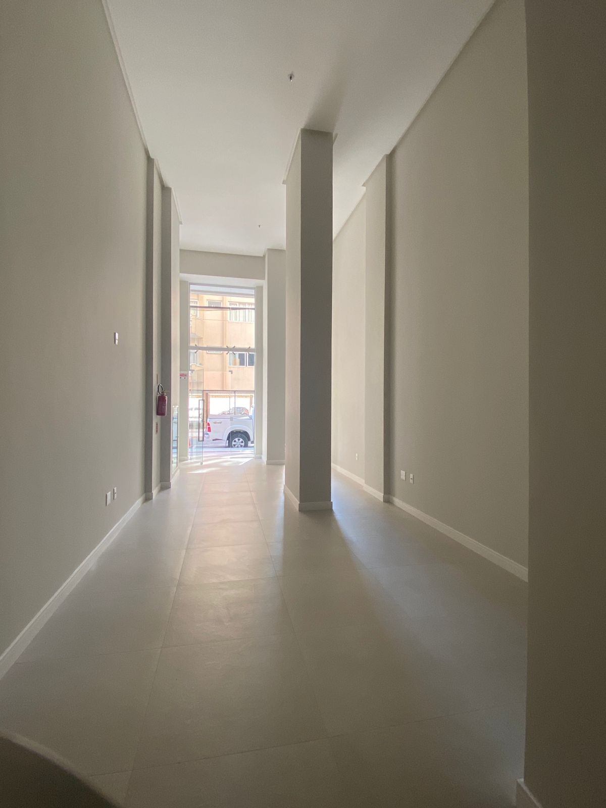 Sala comercial à venda em balneário camboriú-sc, centro: 1 b