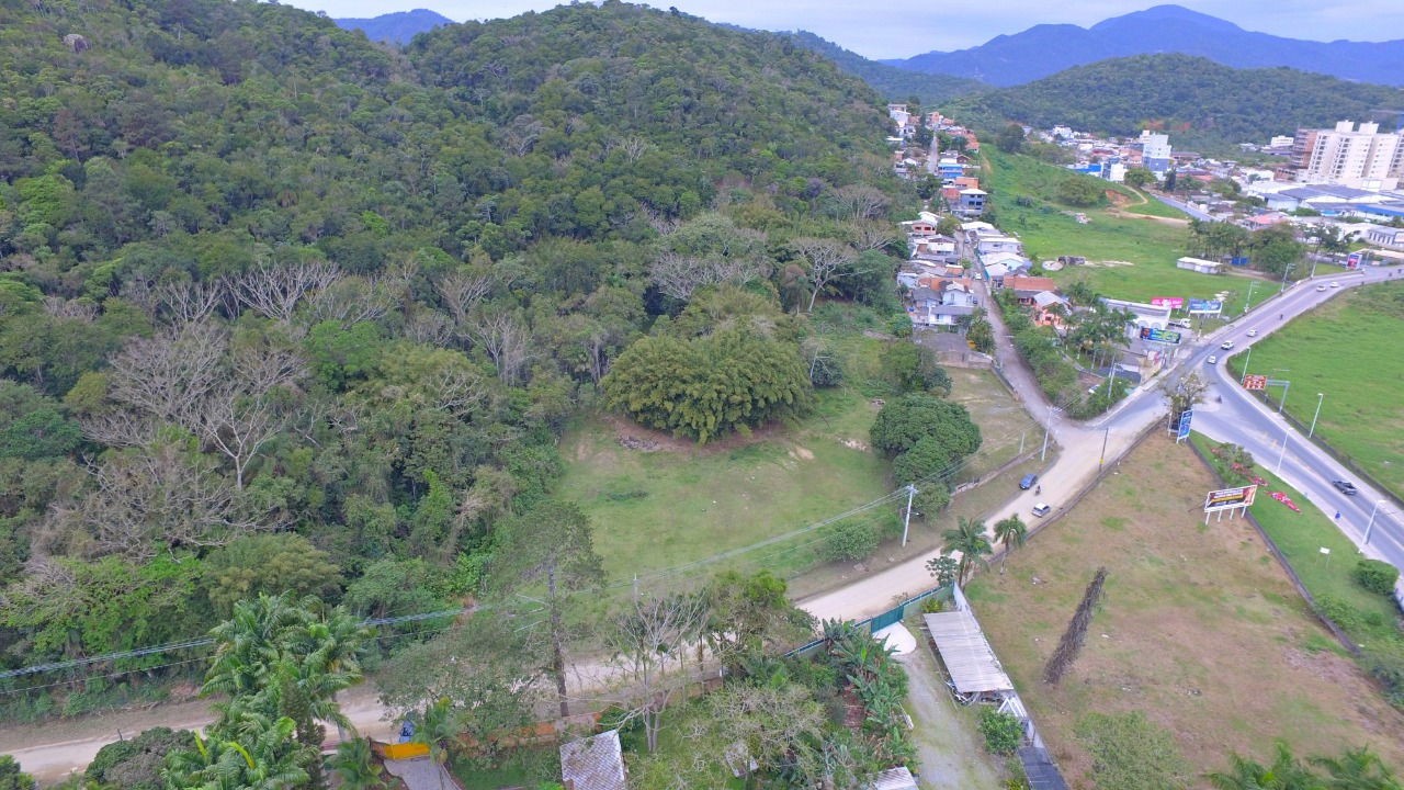 Terreno divisa com baln.camboriú e camboriú, bairro nova esp