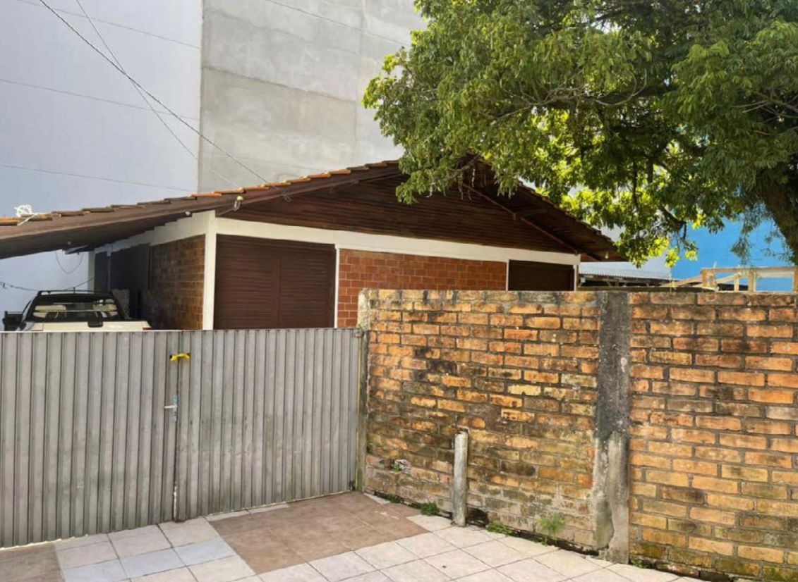 Terreno com casa na cidade de balneário camboriú/sc no bairr