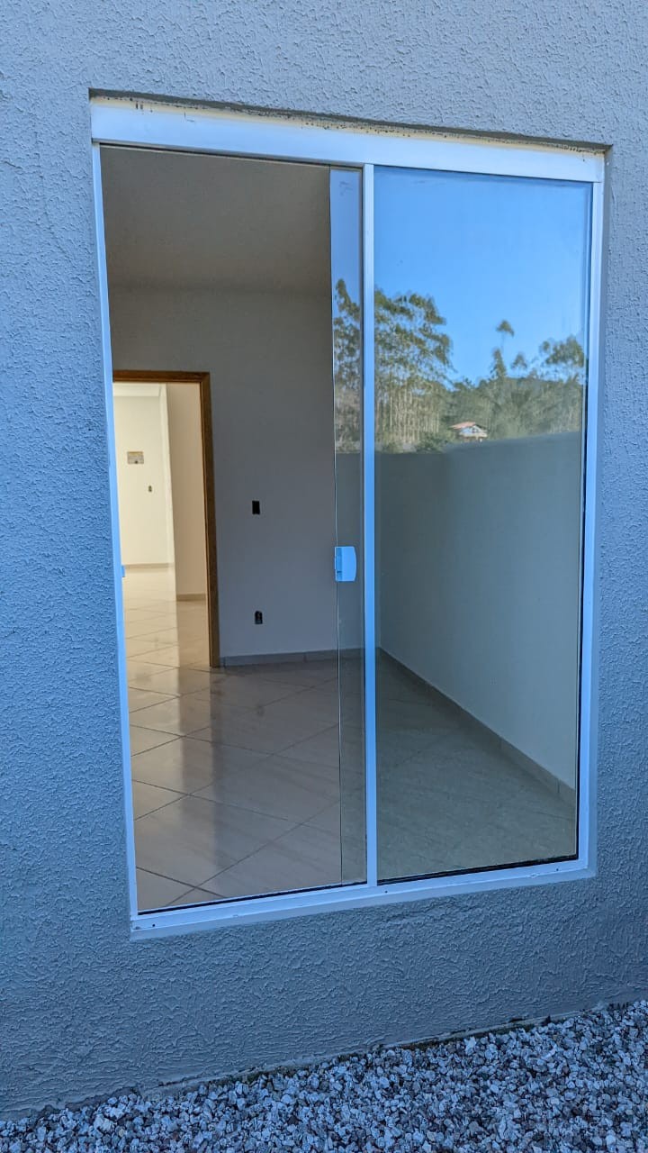 Casas itajaí bairro rio do meio, com 600m² de área, bem loca