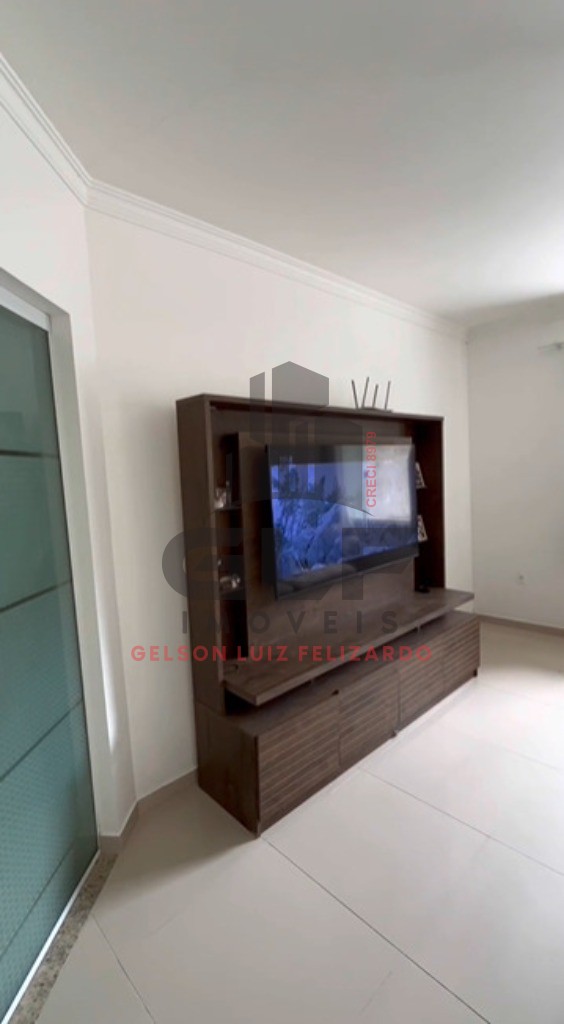 Casa Individual, Sozinha no terreno em Itapema/SC, no bairro Alto São Bento. Com 3 Dormitórios e 170 m² privativos. Bem localizada a 1.800 Mts do Mar