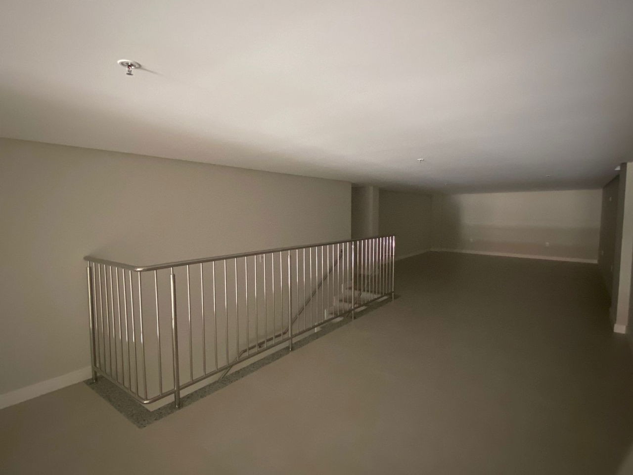 Sala comercial à venda em balneário camboriú-sc, centro: 1 b