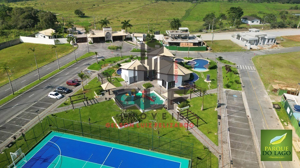 TR Pronto Para Construir e Camboriú, com 503,43m² Área privativa, bem localizado próximo a comércios escolas, tudo que sua família busca