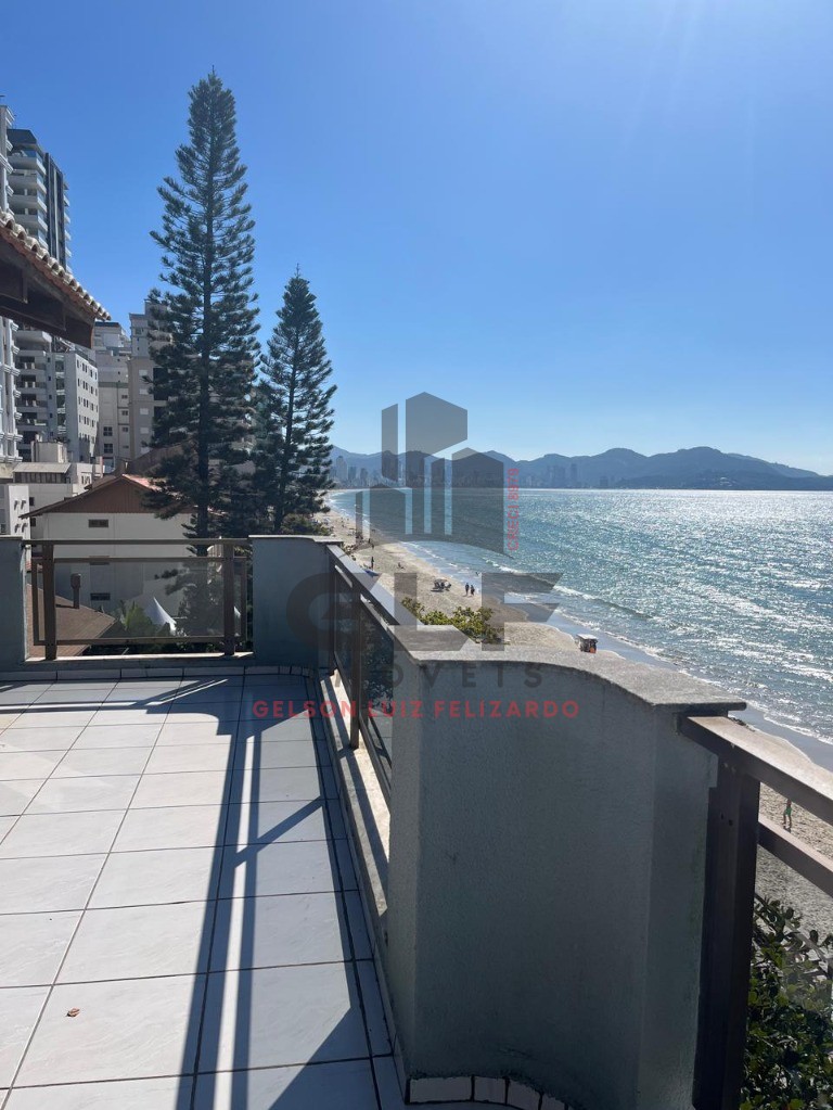 Apartamento Pronto em Itapema/SC bairro Meia Praia, com 250,27m² área privativa sendo 4 dormitórios e 2 suítes, 2 vagas de garagem, bem localizado