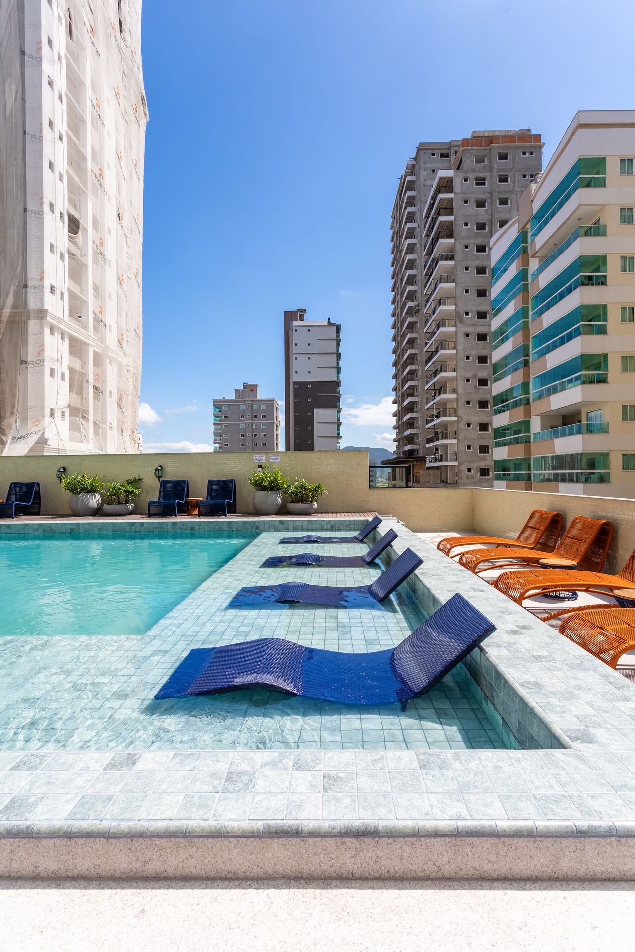 Apartamento pronto na cidade de itapema/sc no bairro andorin