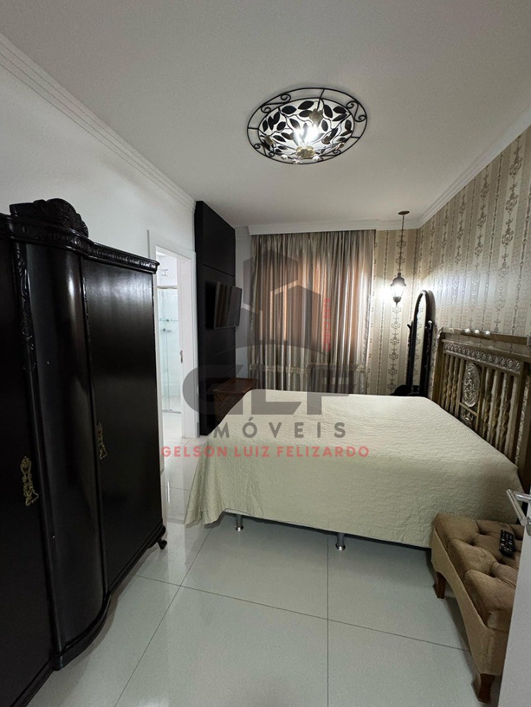 Apartamento de Alto Padrão na cidade de Itapema/SC, no bairro Meia Praia, com 3 Suítes e 2 Vagas de Garagem. Localização Privilegiada.