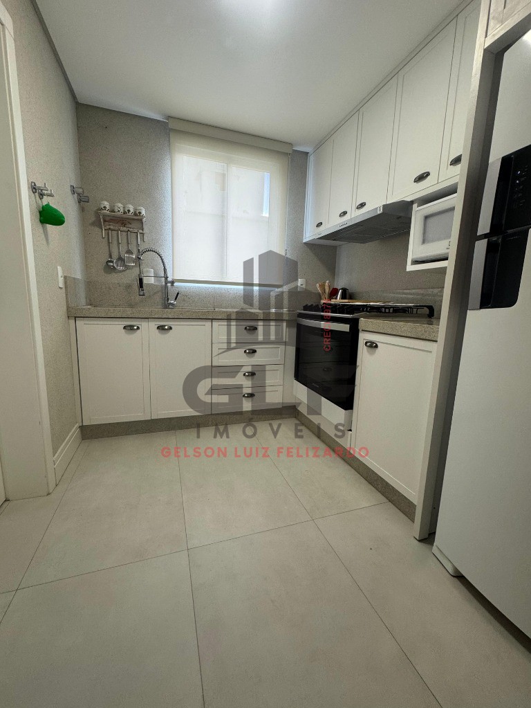 Apartamento de Alto Padrão na cidade de Itapema/SC, no bairro Meia Praia, com 4 Suítes sendo 01 máster com hidromassagem e 3 Vagas de Garagem.