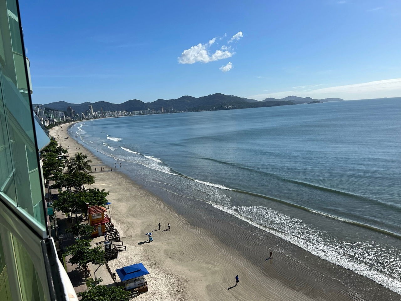 Apartamento Novo e Pronto para morar na cidade de Itapema/SC no bairro Morretes, com 2 Suítes e 1 Vaga de garagem, com Lazer Completo. Bem localizado.
