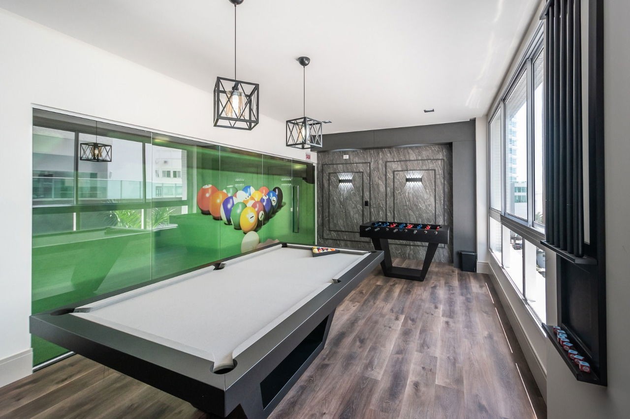 Apartamento de luxo pronto na cidade de Balneário Camboriú/SC, no bairro Centro, com 4 Suítes e 3 Vagas de Garagem. Localização Privilegiada.