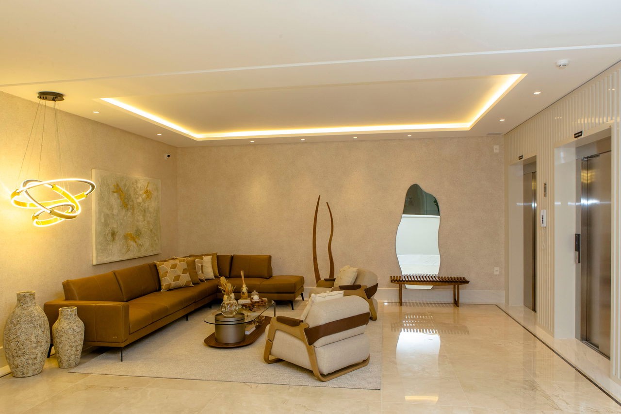 Apartamento de Luxo pronto no Centro de Balneário Camboriú-SC: 03 Quartos, 3 Suítes, 4 Banheiros, 3 Vagas, 135,60m².