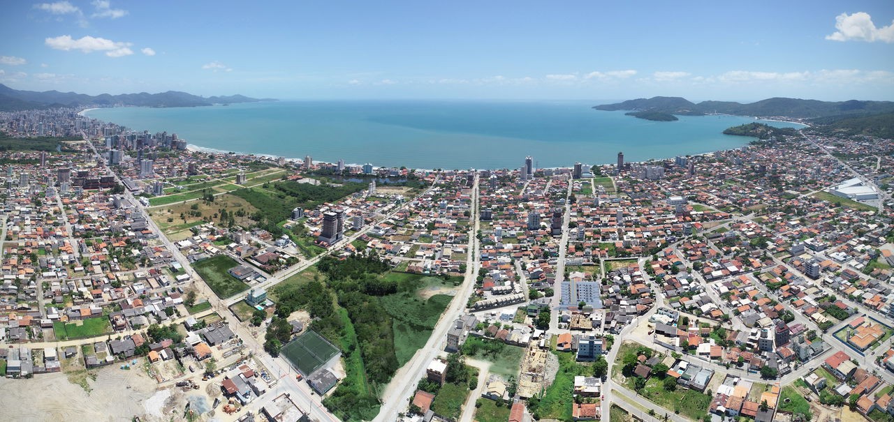 Apartamento em Construção em Porto Belo/SC com 135m² área privativa sendo 3 suítes, 2 vagas de garagem