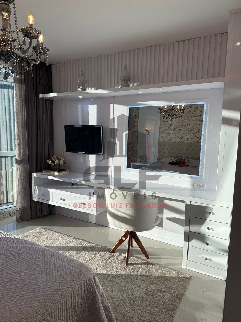 Apartamento de Luxo em Itapema/SC bairro Meia Praia, 4 suítes sendo 01 suíte máster com hidromassagem vista mar e 3 Vagas de garagem, Lazer Completo