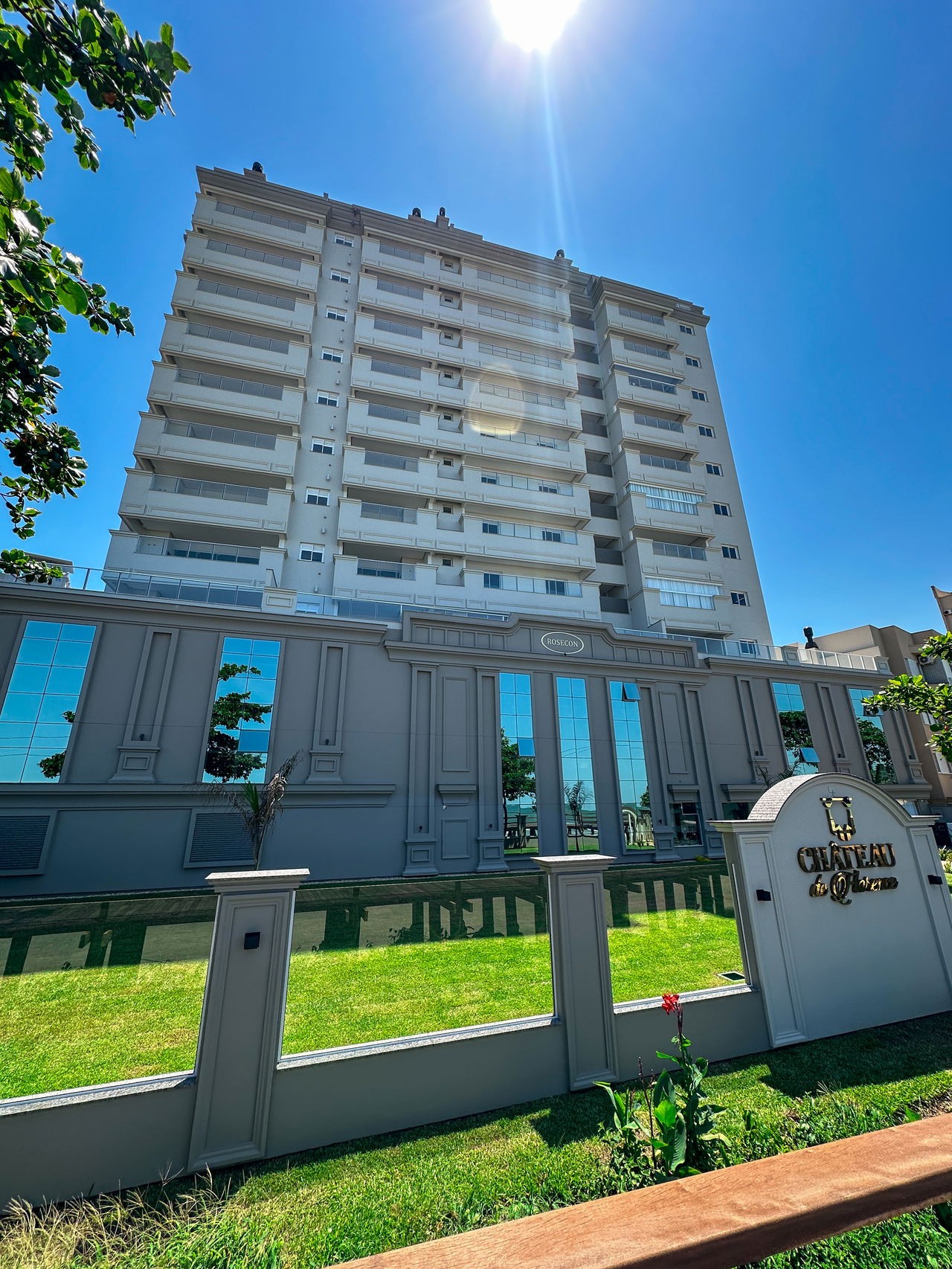 Apartamento Pronto para morar em Itapema/SC bairro Morretes, com 182,25m² área privativa sendo 4 suítes, 3 vagas de garagem, área de lazer completa