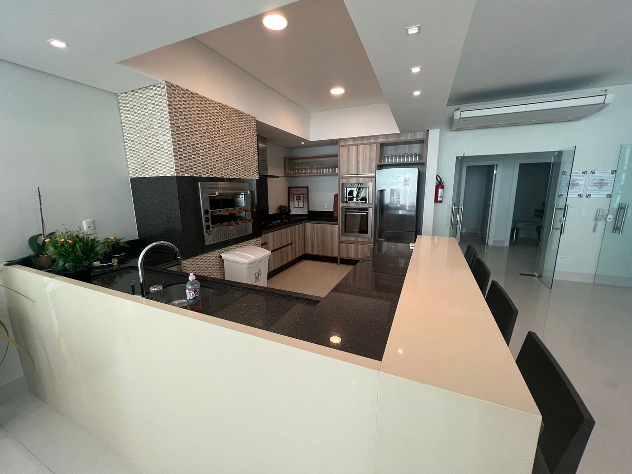 Apartamento Novo e Pronto para morar na cidade de Itapema/SC no bairro Morretes, com 2 Suítes e 1 Vaga de garagem, com Lazer Completo. Bem localizado.