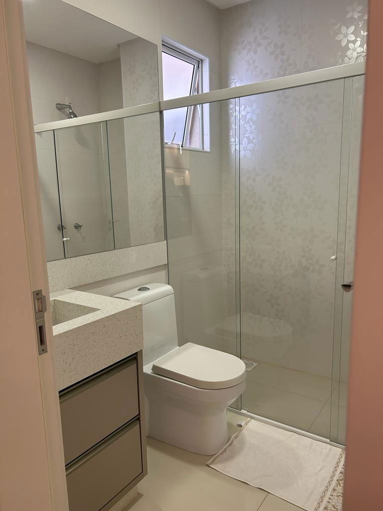 Apartamento Pronto em Itapema/SC com 268,27m² área privativa sendo, 4 suítes, 2 vagas de garagem, área de lazer completa