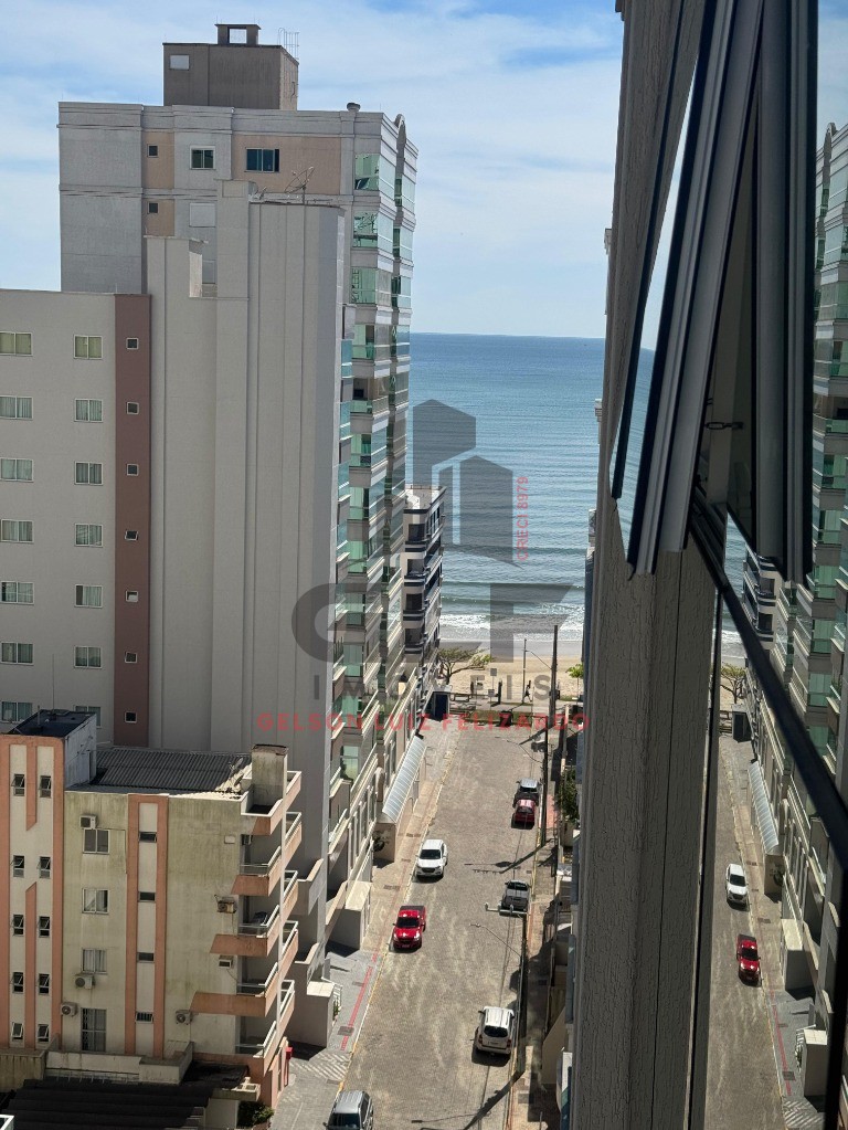 Apartamento de Alto Padrão na cidade de Itapema/SC, no bairro Meia Praia, com 4 Suítes sendo 01 máster com hidromassagem e 3 Vagas de Garagem.
