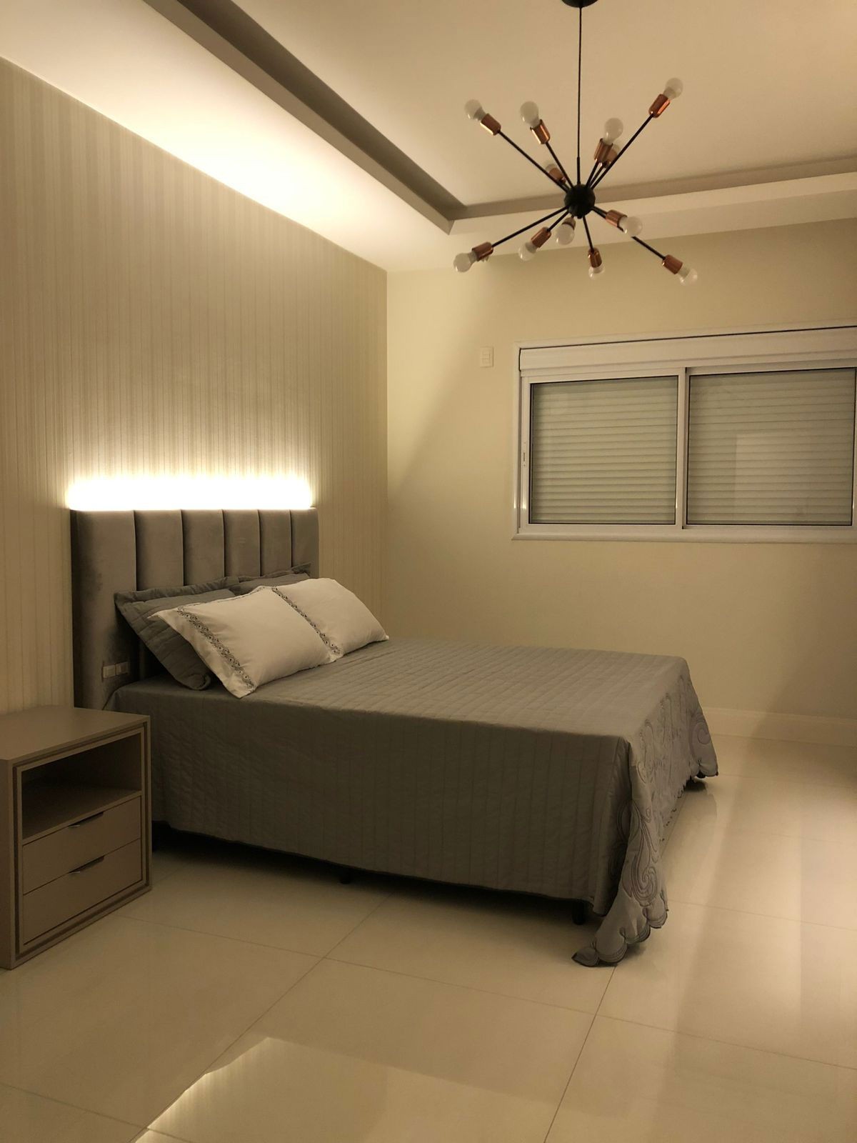 Apartamento Pronto em Itapema/SC com 268,27m² área privativa sendo, 4 suítes, 2 vagas de garagem, área de lazer completa
