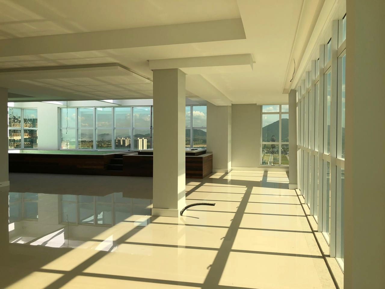 Apartamento Pronto em Itapema/SC bairro Meia Praia, com 417,09m² área privativa não perca essa oportunidade