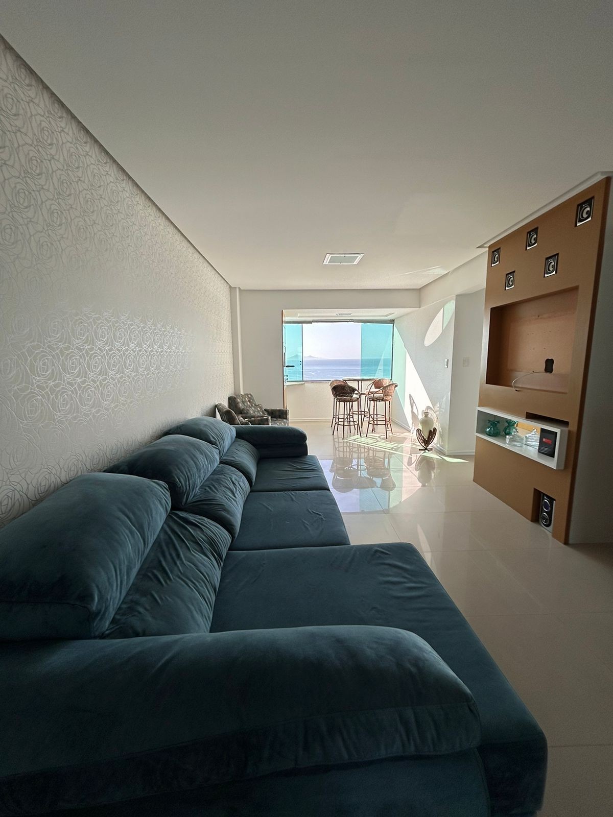 Imperdível apartamento Pronto à venda em Balneário Camboriú-SC, Barra Sul: 3 quartos, 1 suíte, 2 banheiros, 1 vaga de garagem, 140m².