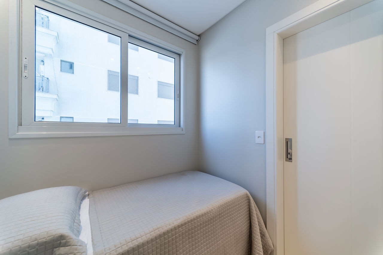 Apartamento de luxo pronto no Centro de Balneário Camboriú-SC: 4 quartos, 4 suítes, 5 banheiros, 4 vagas de garagem, 237m²