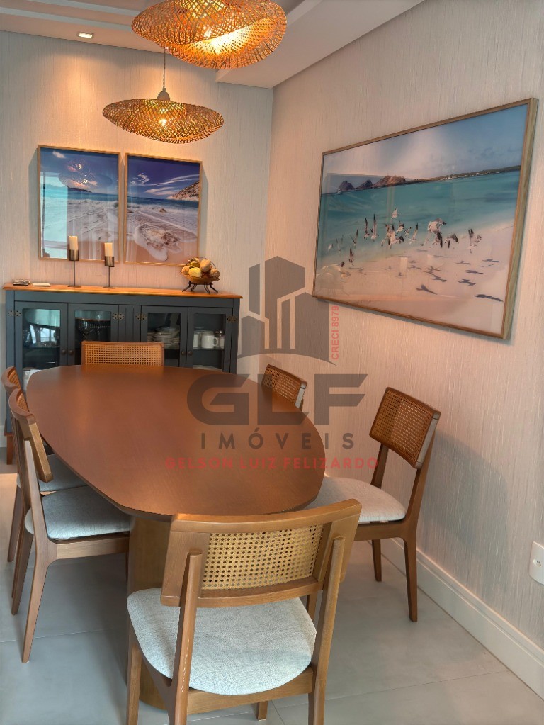 Apartamento de Alto Padrão na cidade de Itapema/SC, no bairro Meia Praia, com 4 Suítes sendo 01 máster com hidromassagem e 3 Vagas de Garagem.